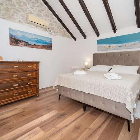 Didini Dvori Villa Kruševo