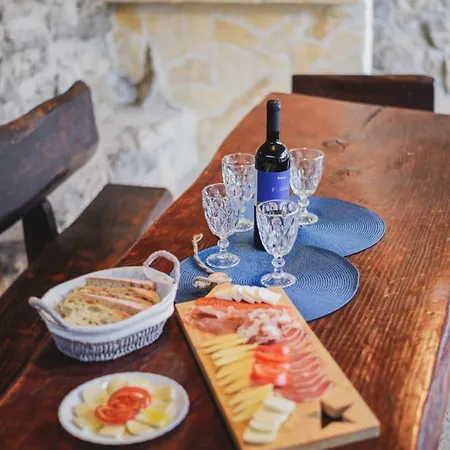 Villa Didini Dvori *