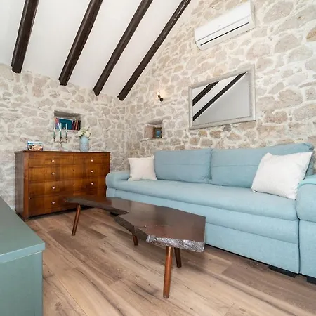 Didini Dvori Kruševo