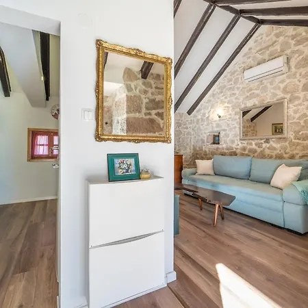 Didini Dvori Kruševo